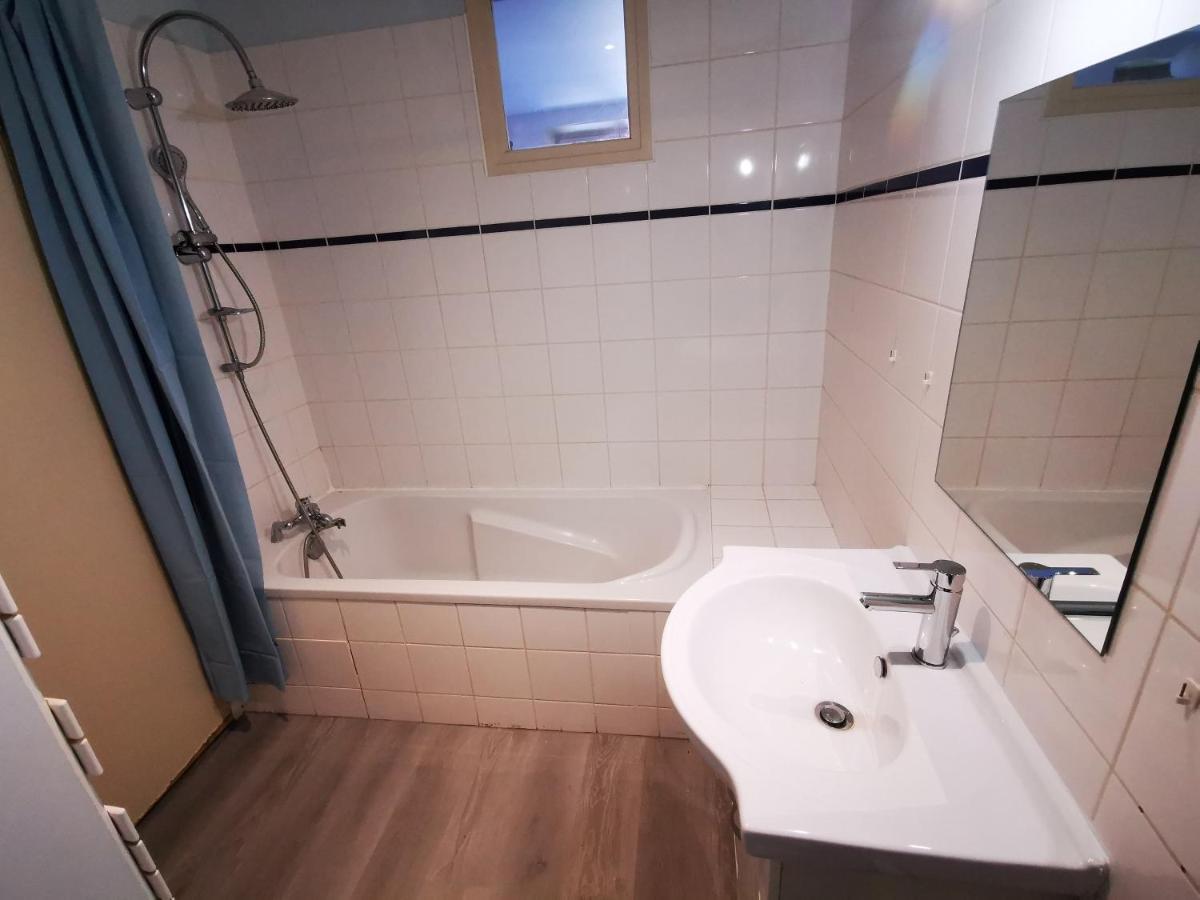 T2, plein centre, calme, 100m gare Apartment Vienne  Exterior foto