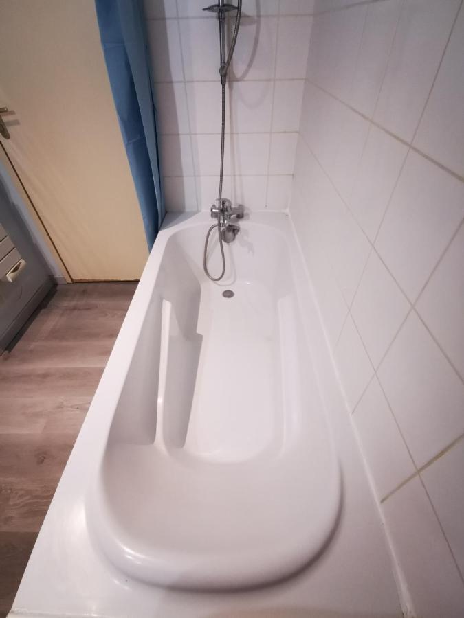 T2, plein centre, calme, 100m gare Apartment Vienne  Exterior foto